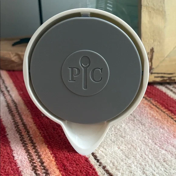 Pampered Chef Measure, Mix & Pour New In Box - Picture 5 of 11